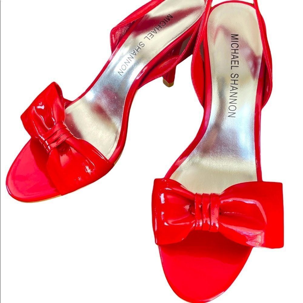 🔥NWT, Michael Shannon Red 3 inch heels, size 6, comes with dust bag